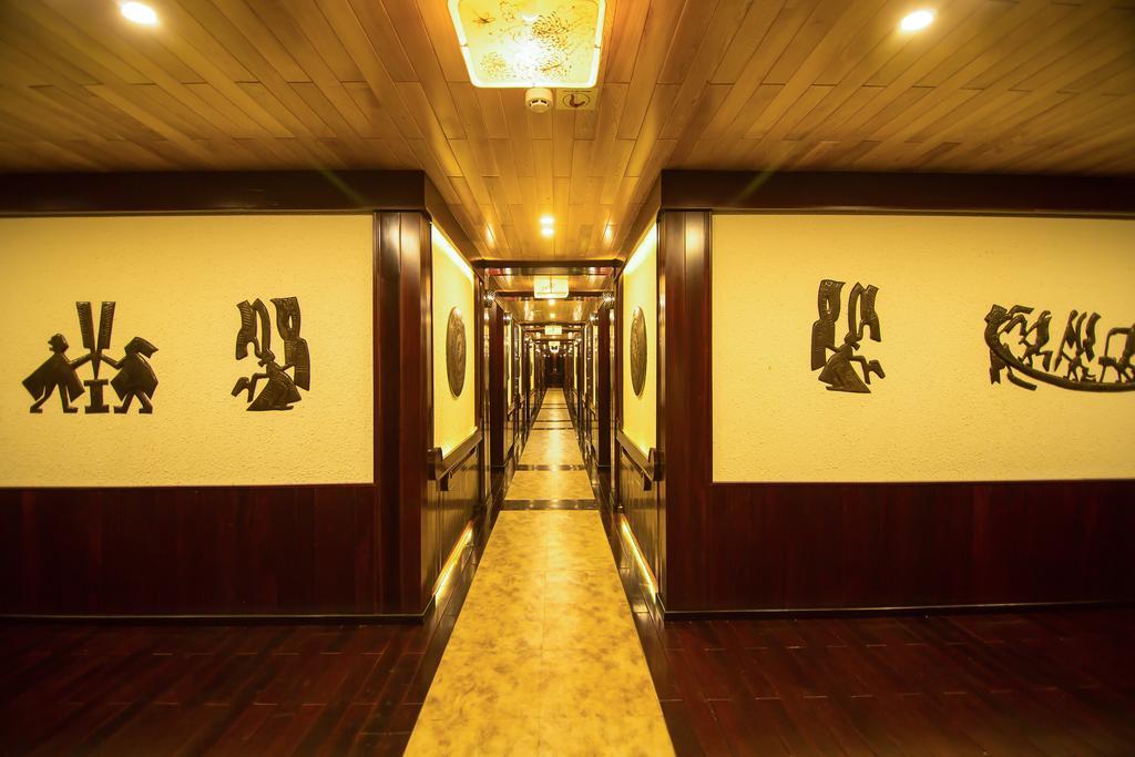 Dragon Legend Cruise Hotel Ha Long Exterior photo