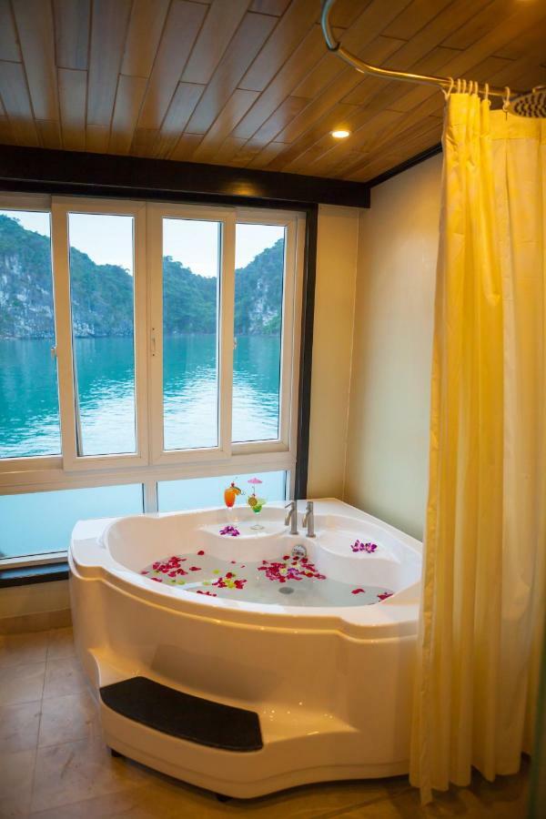 Dragon Legend Cruise Hotel Ha Long Exterior photo